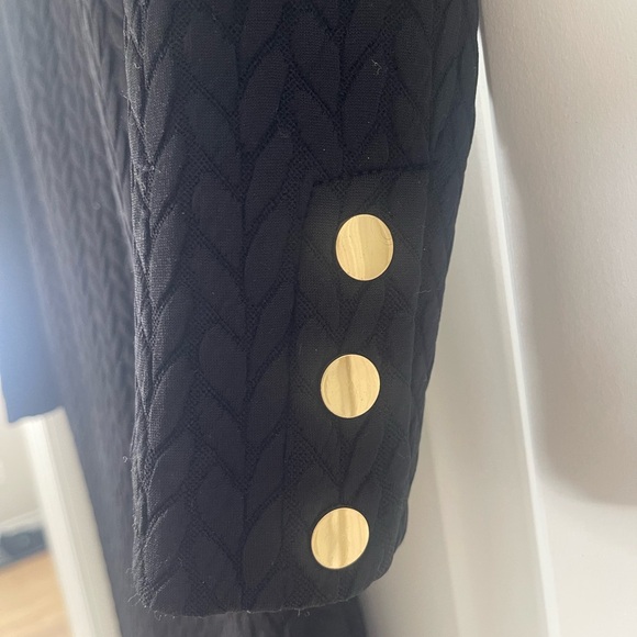 Dynamite Dress - Picture 2 of 4